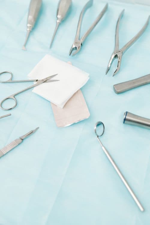 Dental Emergencies: What to Do When a Tooth Breaks, Chips, or Gets Knocked Out